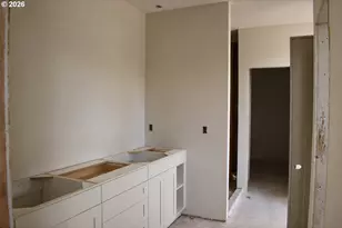 4620 SW Cullen Blvd, Portland, OR 97221 - Photo 7