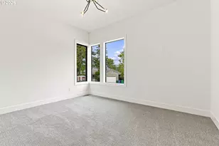 4620 SW Cullen Blvd, Portland, OR 97221 - Photo 15