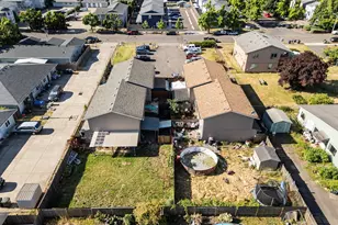 1180 R St, Springfield, OR 97477 - Photo 7