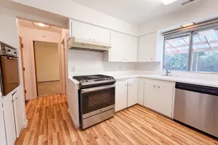 10235 NE Thompson St, Portland, OR 97220 - Photo 15