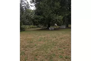 422 Lou Gray Dr, Myrtle Creek, OR 97457 - Photo 5