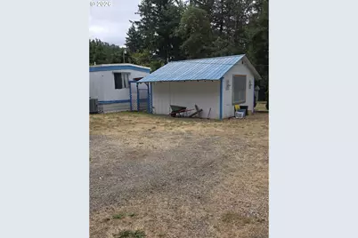 422 Lou Gray Dr, Myrtle Creek, OR 97457 - Photo 3