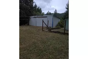 422 Lou Gray Dr, Myrtle Creek, OR 97457 - Photo 23