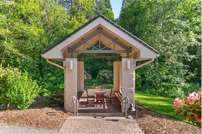 6605 W Burnside Rd #112, Portland, OR 97210 - Photo 29