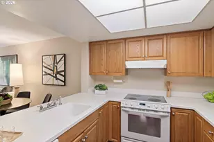 6605 W Burnside Rd, Portland, OR 97210 - Photo 3