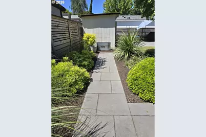 4832 SE Raymond St, Portland, OR 97206 - Photo 39