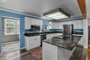267 NW 5th St, Prineville, OR 97754 - Photo 9