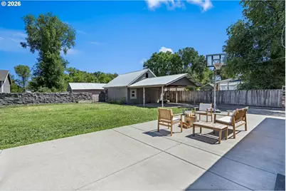 267 NW 5th St, Prineville, OR 97754 - Photo 25