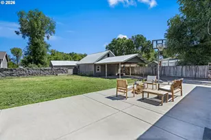 267 NW 5th St, Prineville, OR 97754 - Photo 25