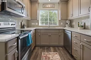 18881 Highland Dr, Oregon City, OR 97045 - Photo 13