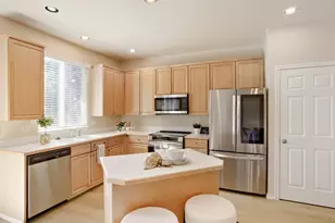 16226 NW Fescue Ct, Portland, OR 97229 - Photo 5