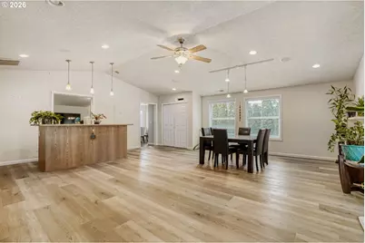 810 NE 167th Ave, Vancouver, WA 98684 - Photo 9