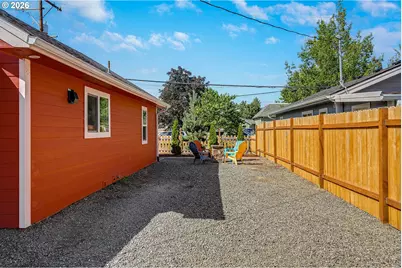 856 Highland Ave NE, Salem, OR 97301 - Photo 7