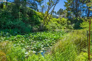 1232 SE 2nd Ct, Lincoln City, OR 97367 - Photo 9