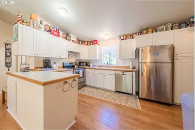 1232 SE 2nd Ct, Lincoln City, OR 97367 - Photo 17