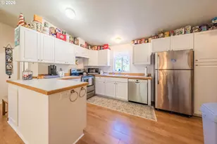 1232 SE 2nd Ct, Lincoln City, OR 97367 - Photo 17