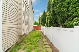 22908 NE Chinook St, Troutdale, OR 97060 - Photo 27