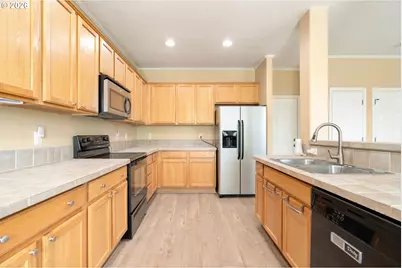 22908 NE Chinook St, Troutdale, OR 97060 - Photo 11