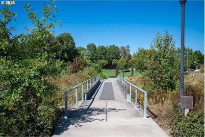 1220 NE Horizon Loop #106, Hillsboro, OR 97124 - Photo 31