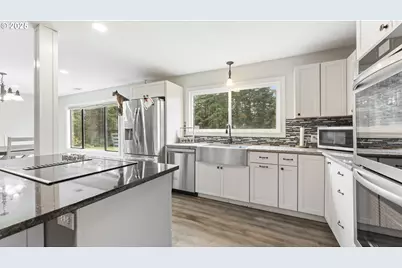 96620 Highway 42, Coos Bay, OR 97420 - Photo 11