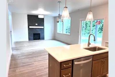 437 NW Freeman Ave, Hillsboro, OR 97124 - Photo 7