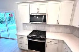 437 NW Freeman Ave, Hillsboro, OR 97124 - Photo 9