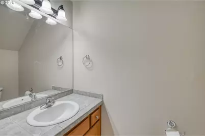 8814 SE Brooklyn St, Portland, OR 97266 - Photo 9