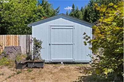 1655 N Juniper St, Coquille, OR 97423 - Photo 25