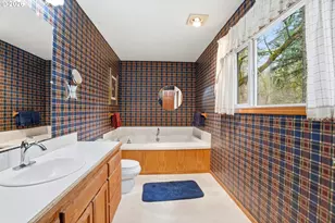 16240 SE Maple Hill Ln, Happy Valley, OR 97086 - Photo 29