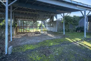 233 Crowsfoot Rd, Oakland, OR 97462 - Photo 23