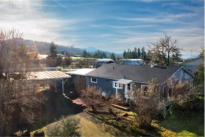 233 Crowsfoot Rd, Oakland, OR 97462 - Photo 1