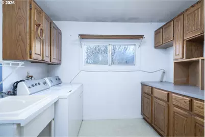 233 Crowsfoot Rd, Oakland, OR 97462 - Photo 11