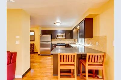 1925 NW St Andrews Dr, McMinnville, OR 97128 - Photo 17