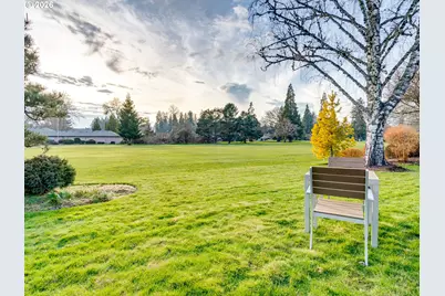 1925 NW St Andrews Dr, McMinnville, OR 97128 - Photo 27
