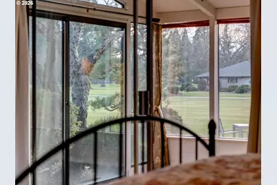 1925 NW St Andrews Dr, McMinnville, OR 97128 - Photo 33