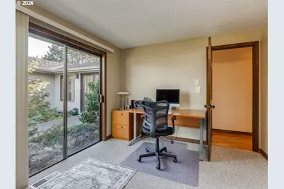 1925 NW St Andrews Dr, McMinnville, OR 97128 - Photo 39