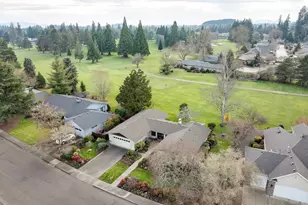 1925 NW St Andrews Dr, McMinnville, OR 97128 - Photo 3