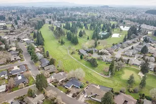 1925 NW St Andrews Dr, McMinnville, OR 97128 - Photo 43