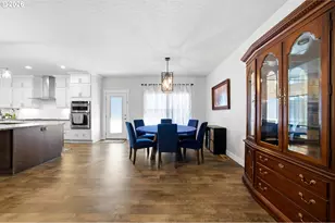 593 SW Cottonwood Dr, Hermiston, OR 97838 - Photo 5