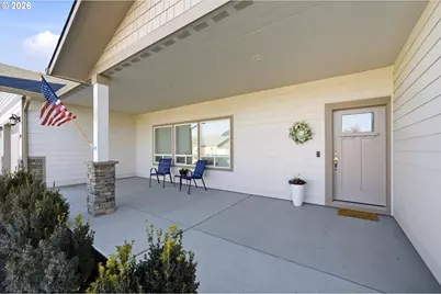 593 SW Cottonwood Dr, Hermiston, OR 97838 - Photo 3