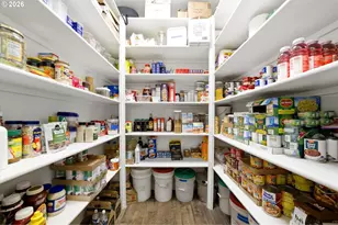 593 SW Cottonwood Dr, Hermiston, OR 97838 - Photo 15