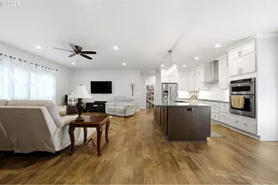 593 SW Cottonwood Dr, Hermiston, OR 97838 - Photo 7