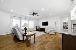 593 SW Cottonwood Dr, Hermiston, OR 97838 - Photo 9