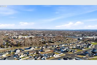 593 SW Cottonwood Dr, Hermiston, OR 97838 - Photo 45