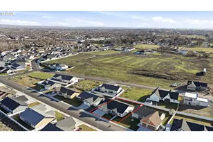 593 SW Cottonwood Dr, Hermiston, OR 97838 - Photo 35