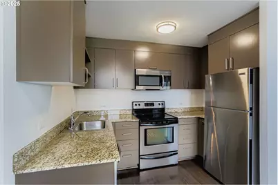 255 SW Harrison St #15H, Portland, OR 97201 - Photo 13