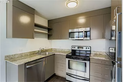 255 SW Harrison St #15H, Portland, OR 97201 - Photo 11