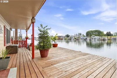 550 N Tomahawk Island Dr., Portland, OR 97217 - Photo 3