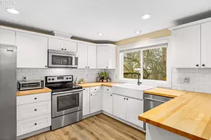 11015 SW 65th Ave, Portland, OR 97219 - Photo 15