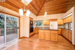 14355 NW Pheasant Hill Ln, McMinnville, OR 97128 - Photo 9